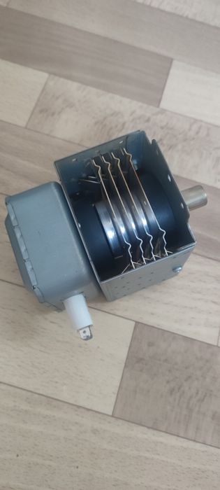 Продам магнетрон для микроволновки