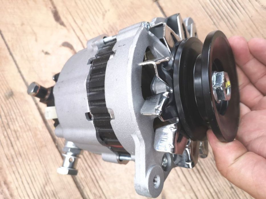 Alternator cu pompa vacum NISSAN Atleon Cabstar L35 Eco-T100 Trade piese