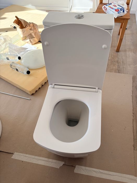 Set was WC Levanna, GoodHome