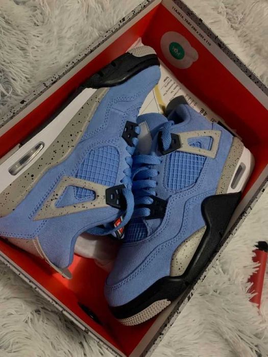 Jordan 4 University Blue