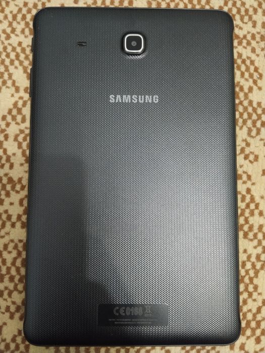 Самсунг Галакси Таб Е