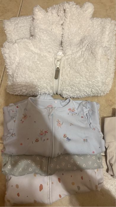 Бебешки дрехи много запазени