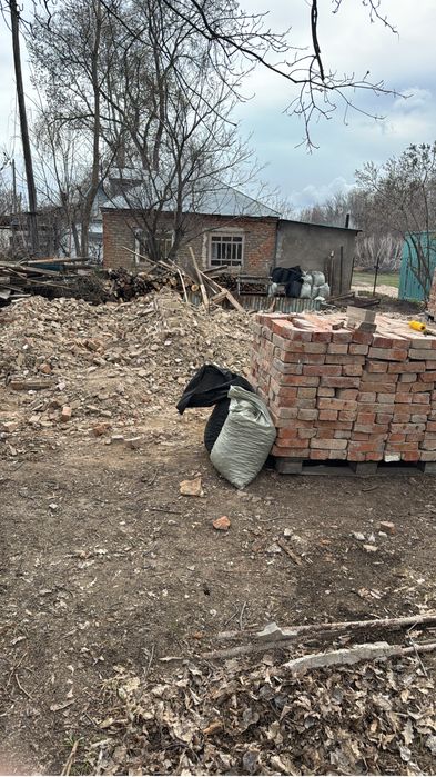 Продам кирпич советский самовывоз