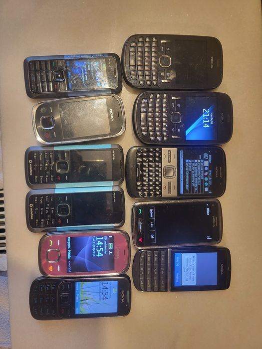 Telefoane vechi de colectie