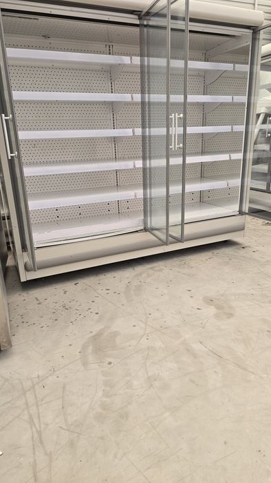 Vitrina frigorifica JBG2 cu 3 și 4 uși cu agregat extern nou Embraco