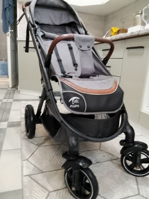 Коляска детская в хорошем состоянии