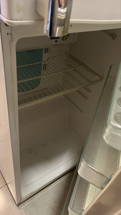 Продам холодильник TOSHIBA