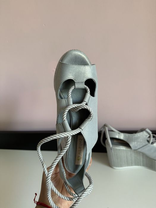 Дамски летни сандали на платформа