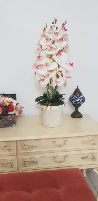 Crini de silicon real touch 3D în ghiveci cu licheni stabilizați.