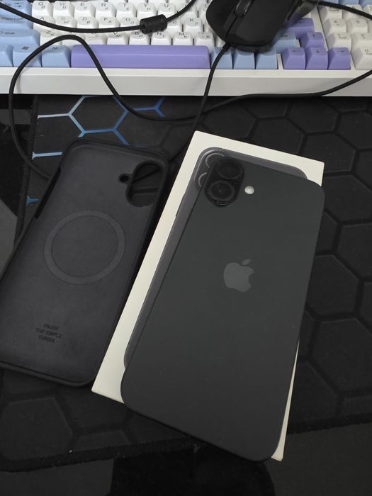 Продам Iphone 16 Plus 128GB 99%