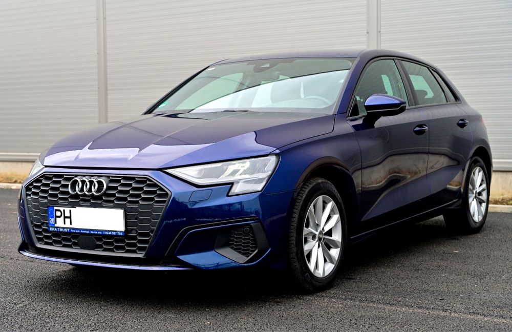Audi A3 2.0TDI 120 cp MHEV  2021 Virtual Cockpit, Distronic,Proprietar