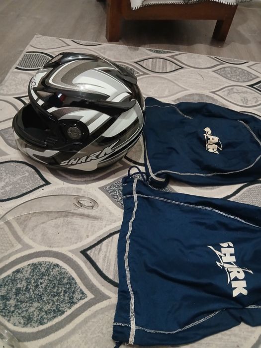 Каска shark shark