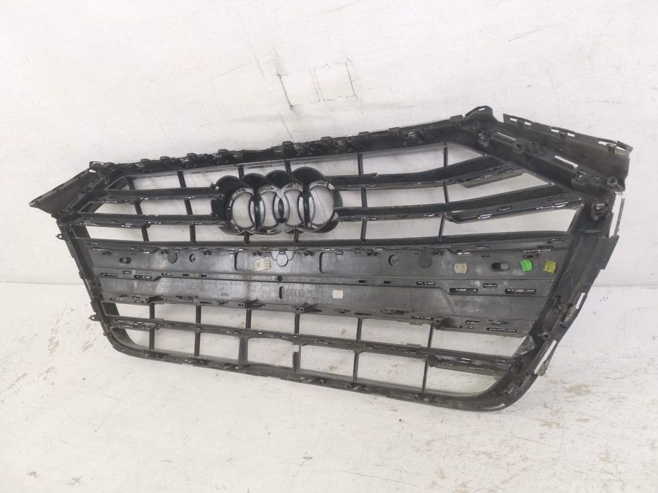Grila Radiator Audi A8 D5 2017 2018 2019 2020 Originala Avariata