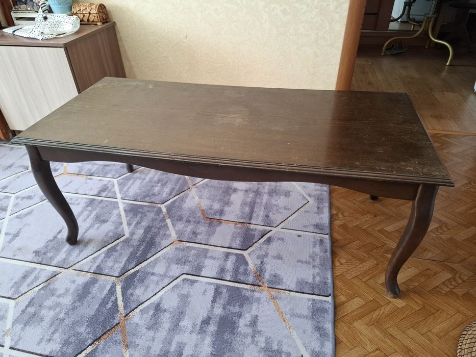 Продам стол журнальный