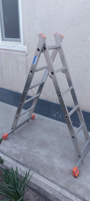 Scara  de aluminiu