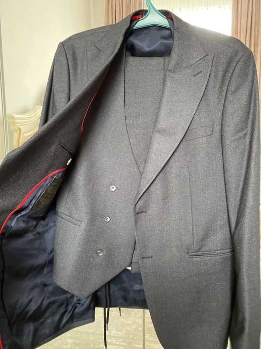 Мужской костюм