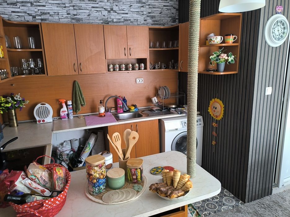 Продавам  къща село Смирненски