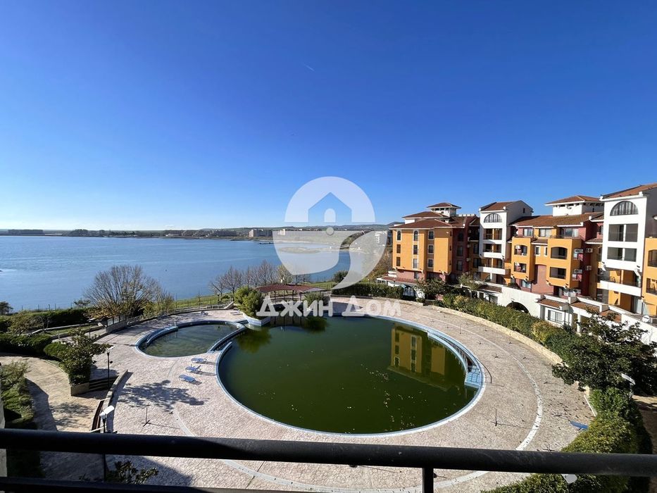 Двустаен мезонет с ПАНОРАМА МОРЕ в к-с Марина Kейп, гр. Ахелой