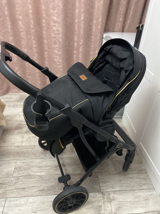 Коляска детская до трёх лет