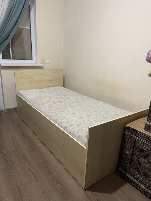 КРОВАТЬ поуторка
