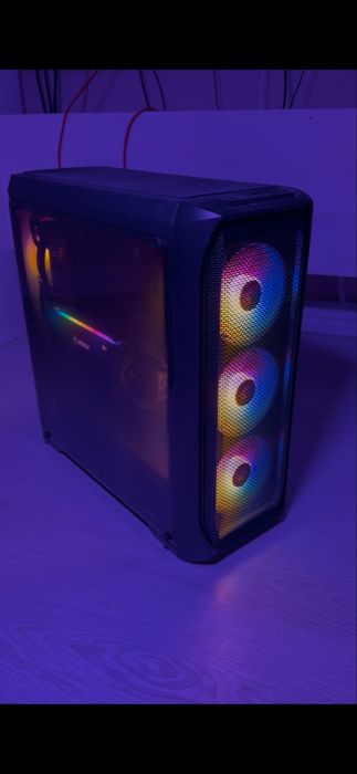 Геймърски компютър + 144hz монитор
