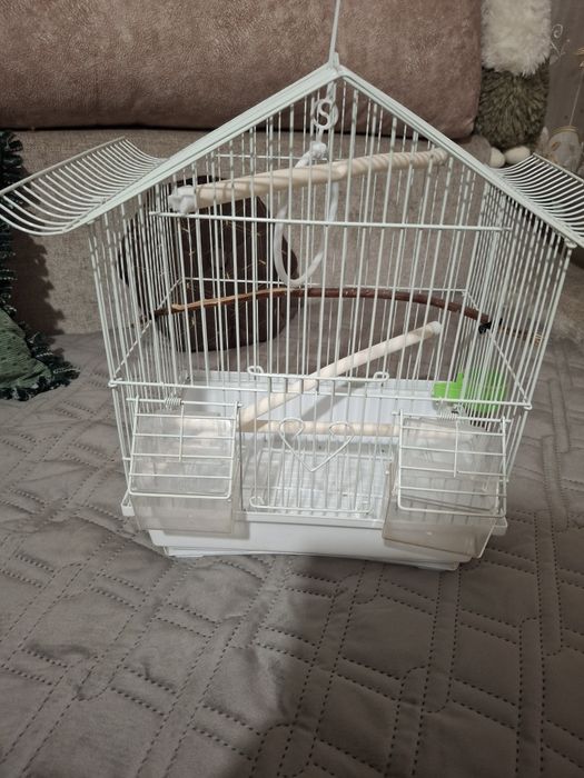 Продаётся клетка для птичек ( б/ у)  в идеальном состоянии.