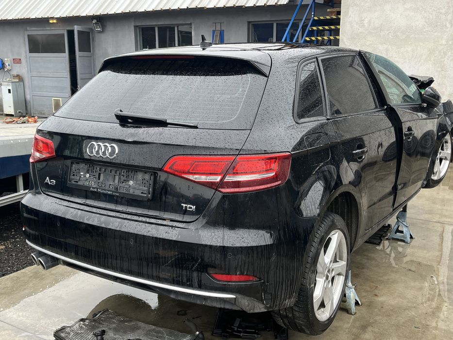 Spate complet Audi A3 8V Facelift 2017 Bara Haion Luneta Stop LY9B