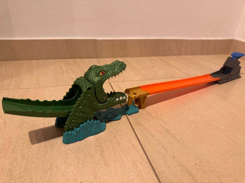 Писти Hot Wheels