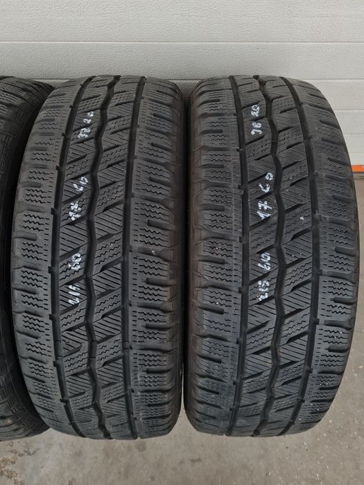 Зимни гуми за Бус 4 броя HANKOOK Icept LV 215 60 R17C дот 3820