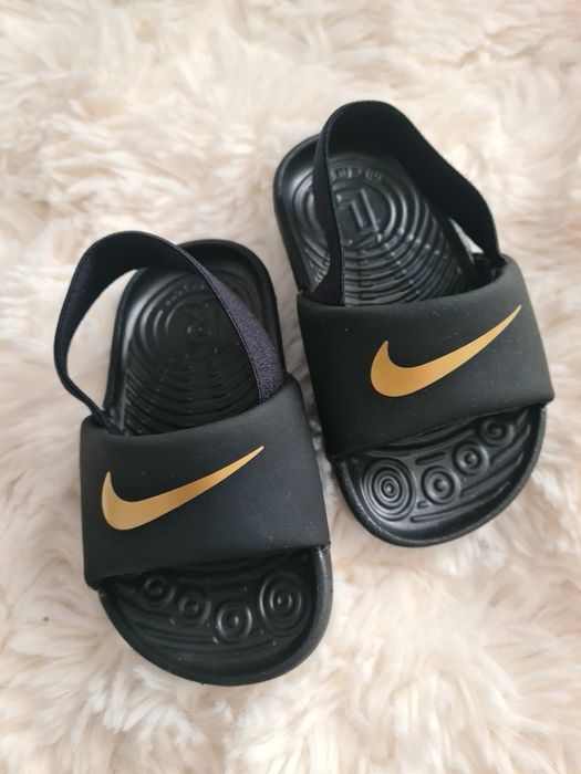 Sandale nike mărimea 21