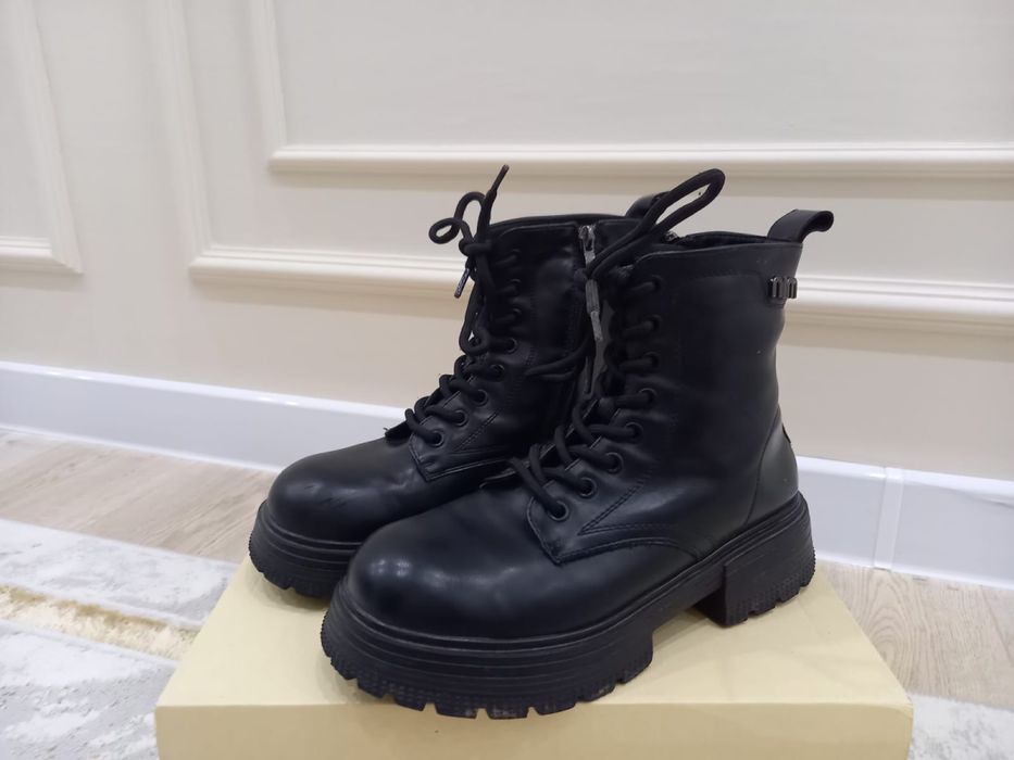 Продам обувь подроская девочки