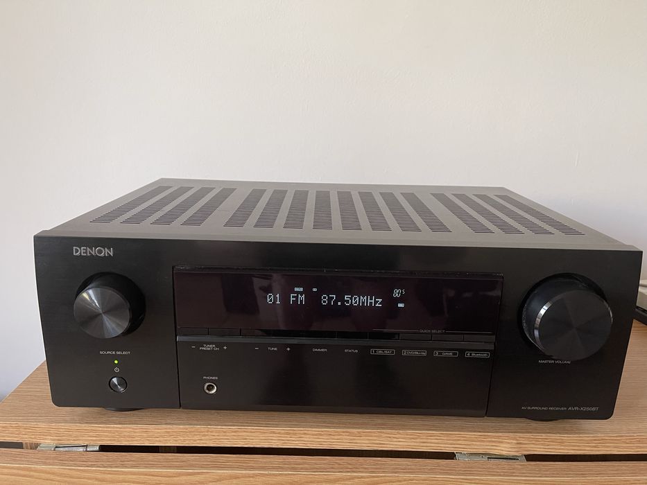 Denon AVR-X250BT Amplificator