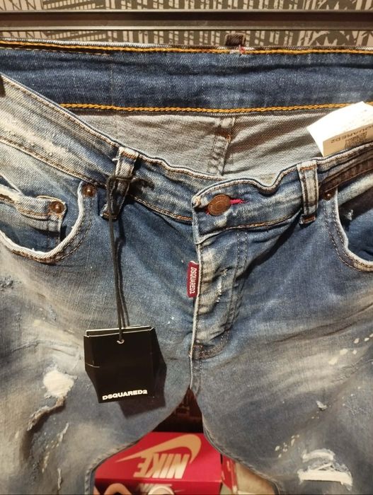 Vand blugi noi. ITALIA