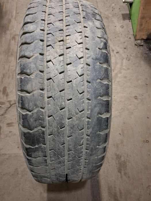 Одна шина Goodyear 225/70R15C