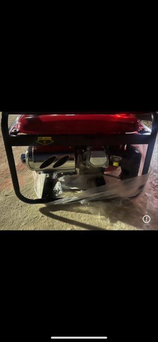 Бензиновый генератор