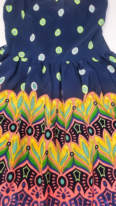 Лятна разкроена рокля