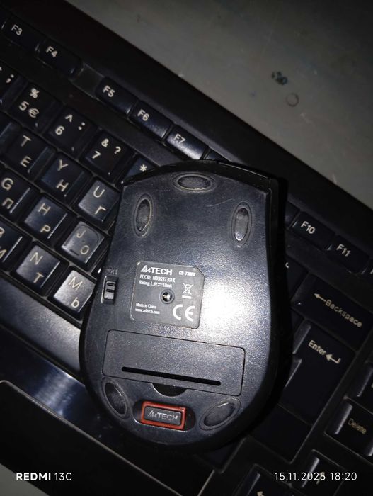 Продаётся комплект без проводная мышка с клавиатурой