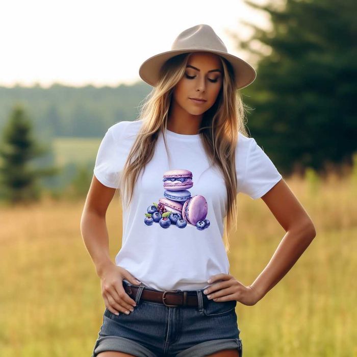 Дамски тениски с боровинки, макарони