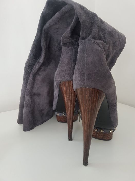 Дамски ботуши Le silla 200лв