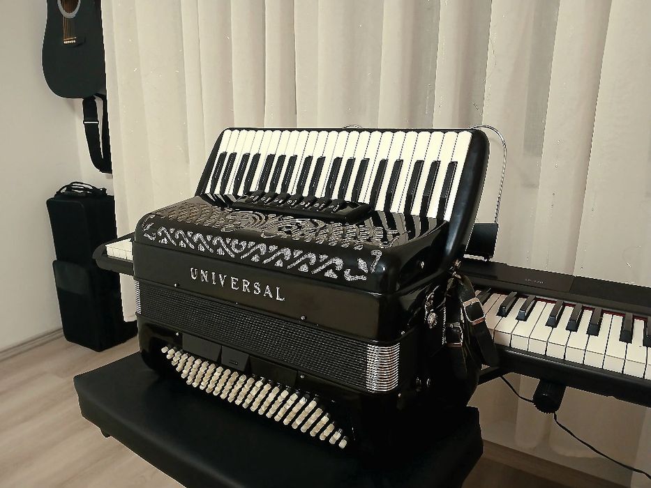 Acordeon Italian UNIVERSAL