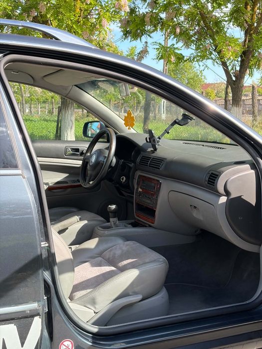 Vând Passat b5.5