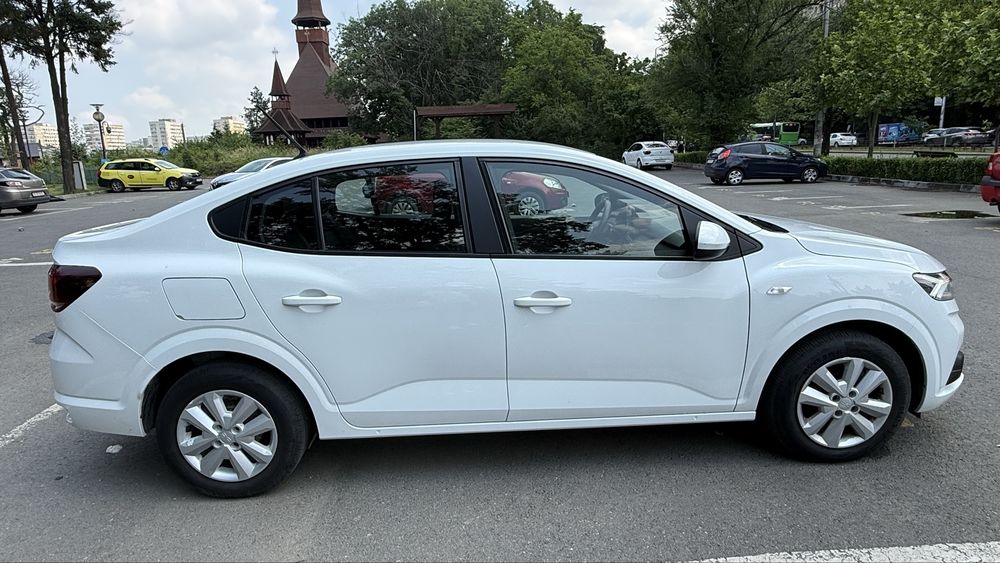 DACIA Logan 2023 — imagine 2