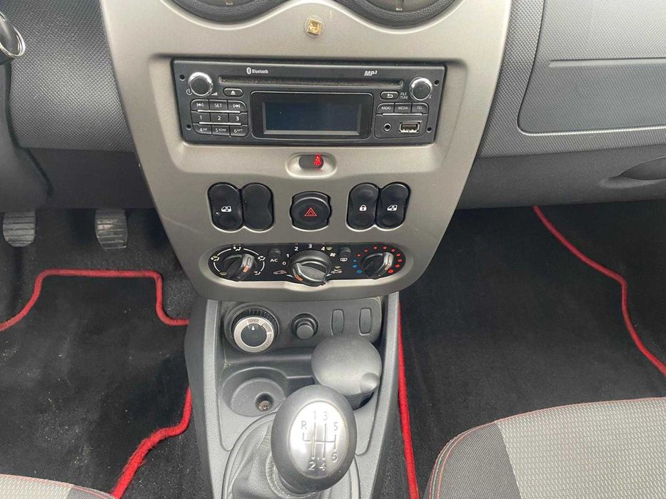 Vand Dacia Duster 4x4