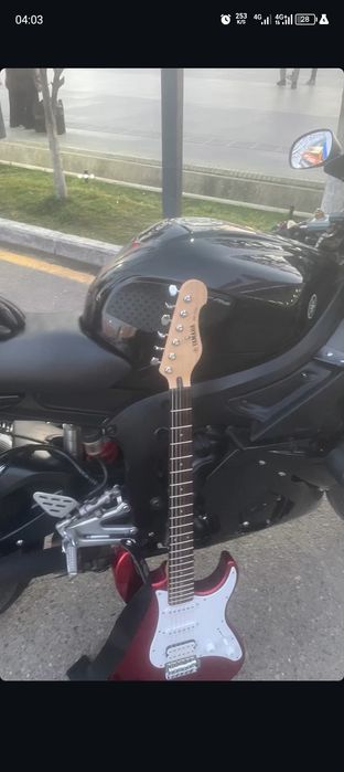 Гитара Yamaha erg новая+ комбо усилитель новая