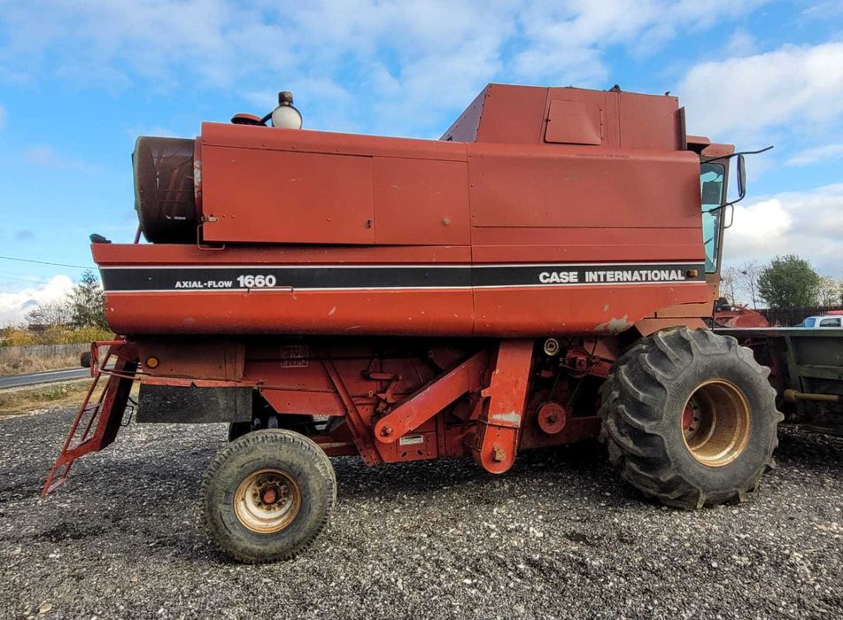 Combina Case Axial 1660E