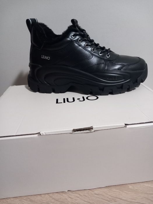 Зимни обувки liujo