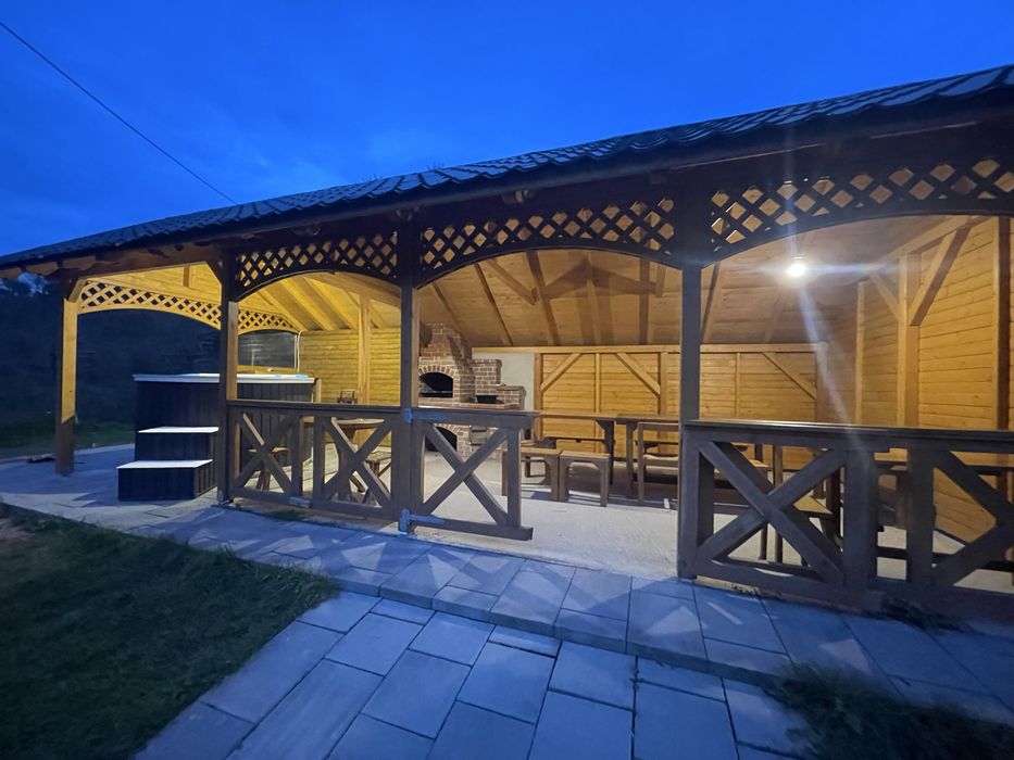 Cazare Crown Hills Resort( A frame si Tiny house)