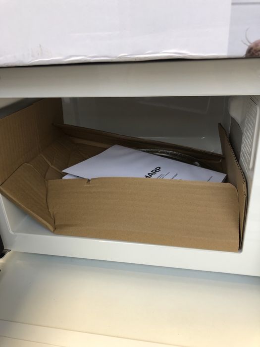Нова!!! Микровълнова печка SHARP R204BA