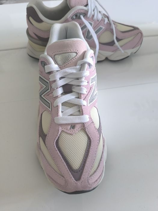 Adidași New Balance,. Model 9060 Abzorb, Pink.