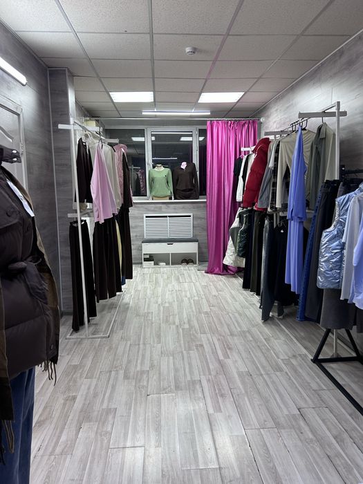 Продам отдел одежды в БЦ Экспресс